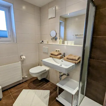 Haus Talblick 카프룬